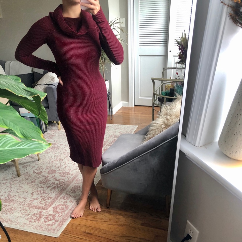 Lulu’s Sweater Dress- Midi, Long Sleeve